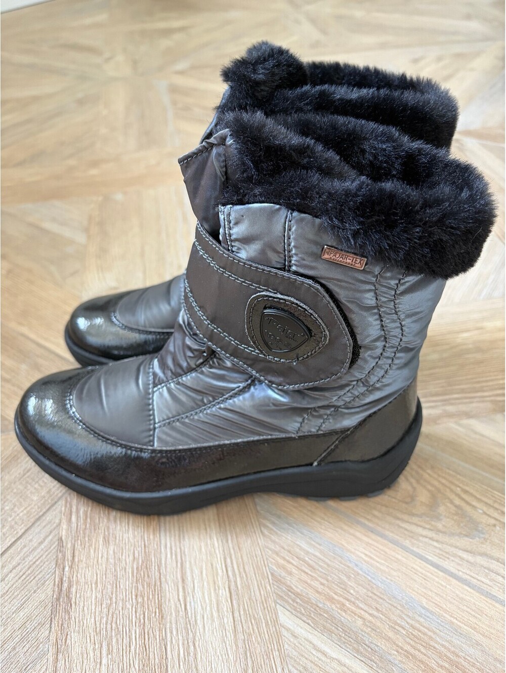 Pajar Canada Moscou 3.0 Ice Grip Ankle Boots Size 37 or 6.5 Faux Fur Winter